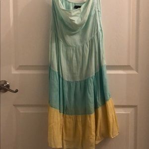 Tocca size 4 strapless cotton dress